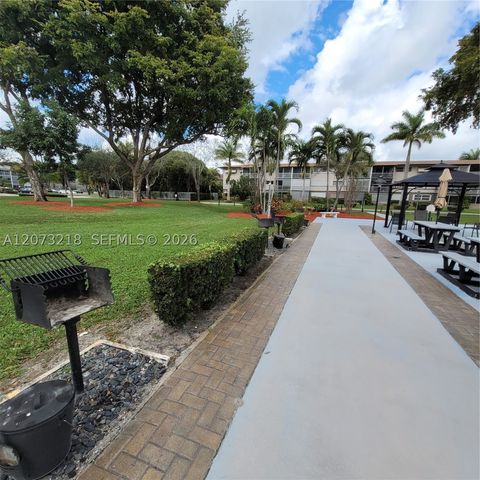 151 SW 134th Way 212N, Pembroke Pines, FL 33027