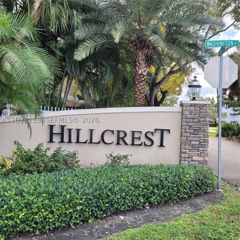 151 SW 134th Way 212N, Pembroke Pines, FL 33027