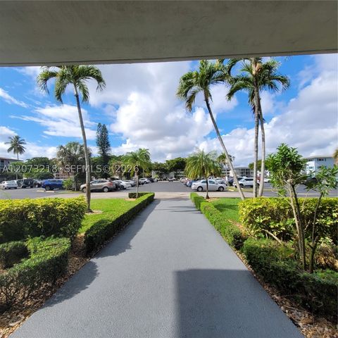 151 SW 134th Way 212N, Pembroke Pines, FL 33027