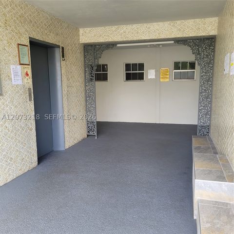 151 SW 134th Way 212N, Pembroke Pines, FL 33027