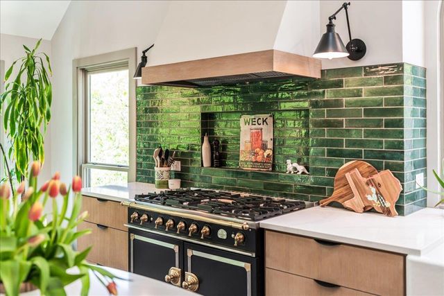 4406 Hyridge DR, Austin, TX 78759