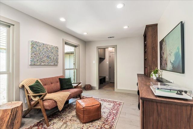 4406 Hyridge DR, Austin, TX 78759