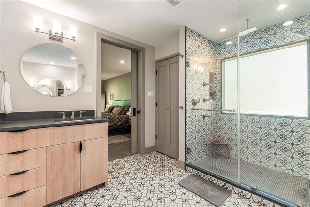 4406 Hyridge DR, Austin, TX 78759