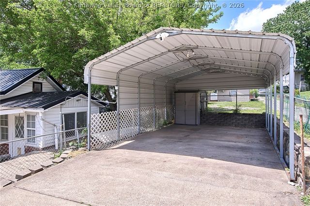 504 Butler Street, Charleston, WV 25302