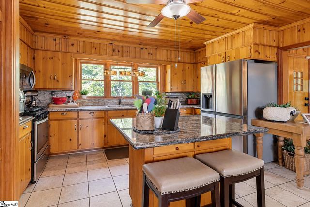 122 Lakeshore Drive, Easley, SC 29642