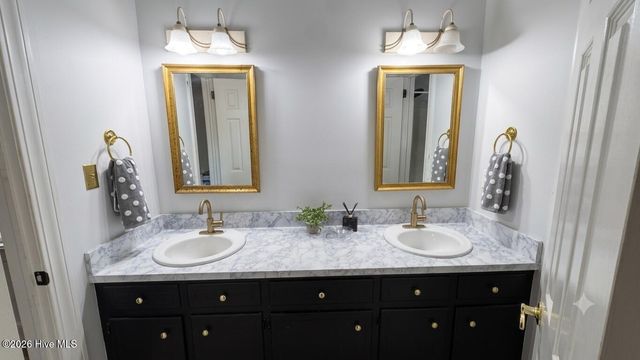 206 Woodhaven Road, Greenville, NC 27834