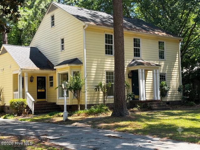 206 Woodhaven Road, Greenville, NC 27834