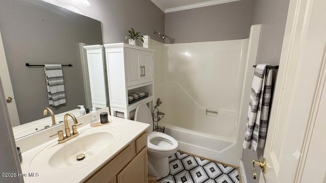 206 Woodhaven Road, Greenville, NC 27834