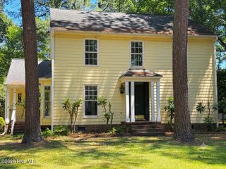 206 Woodhaven Road, Greenville, NC 27834