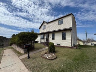 503 Oak St, Norway, MI 49870