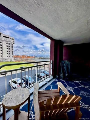 80 Bay Street Landing 3K, Staten Island, NY 10301