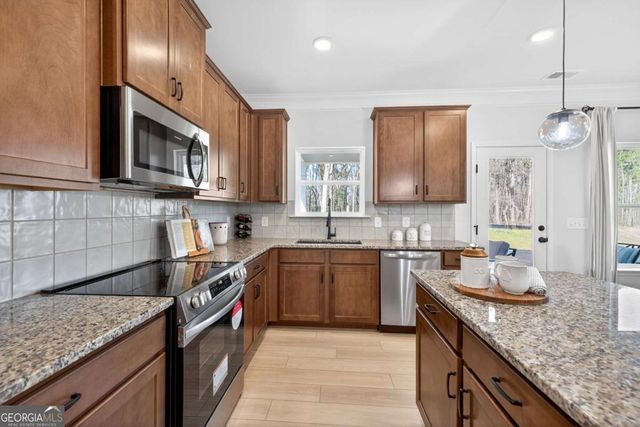 84 Willow Circle, Rock Spring, GA 30739