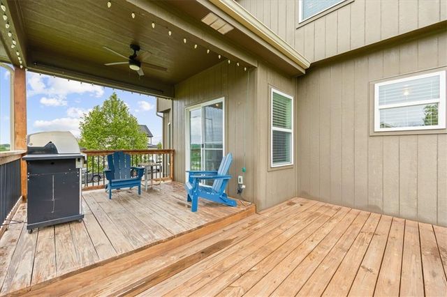 10000 N Richmond Avenue, Kansas City, MO 64157