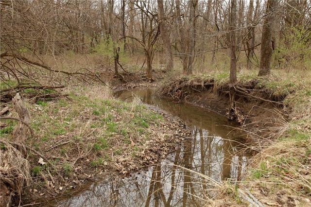 26313 S Smoke Road, Peculiar, MO 64078