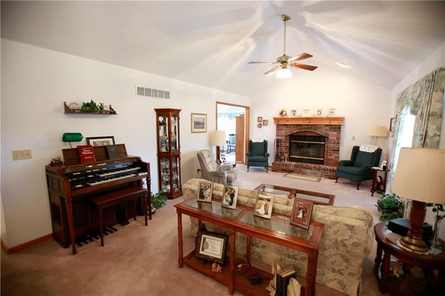 26313 S Smoke Road, Peculiar, MO 64078