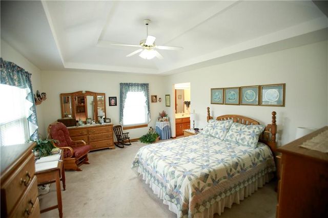 26313 S Smoke Road, Peculiar, MO 64078