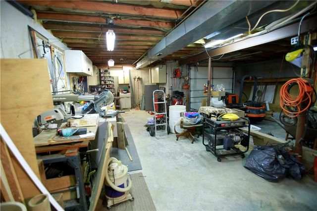 26313 S Smoke Road, Peculiar, MO 64078