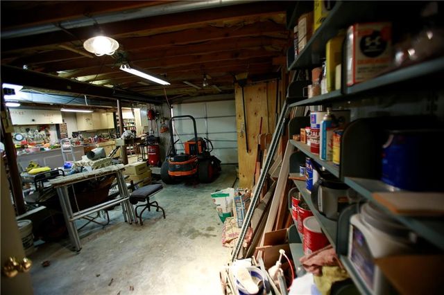 26313 S Smoke Road, Peculiar, MO 64078