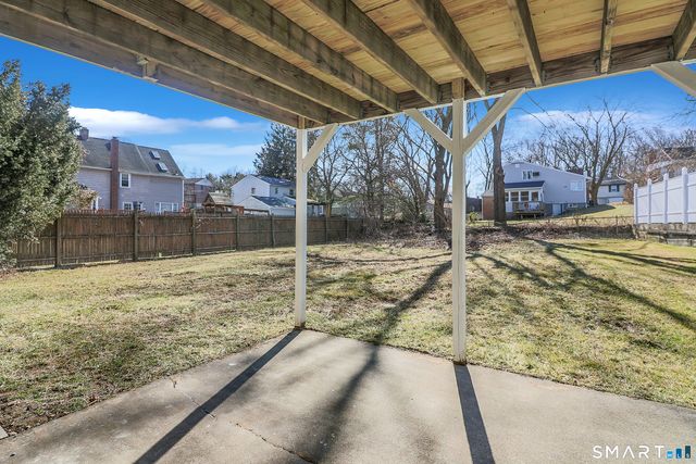 33 Trelane Drive, Bridgeport, CT 06606