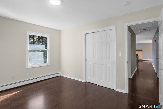 33 Trelane Drive, Bridgeport, CT 06606