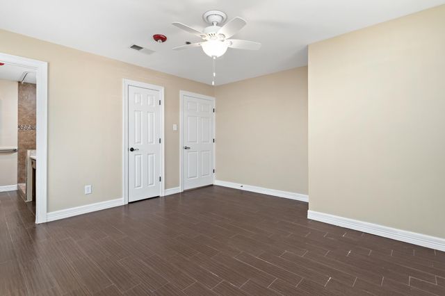 5755 Sul Ross Ln, Beaumont, TX 77706