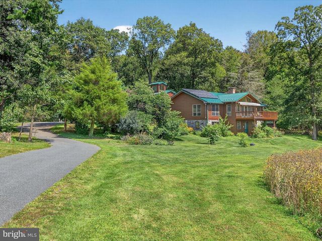 1494 MOUNTAIN RD, Orrtanna, PA 17353