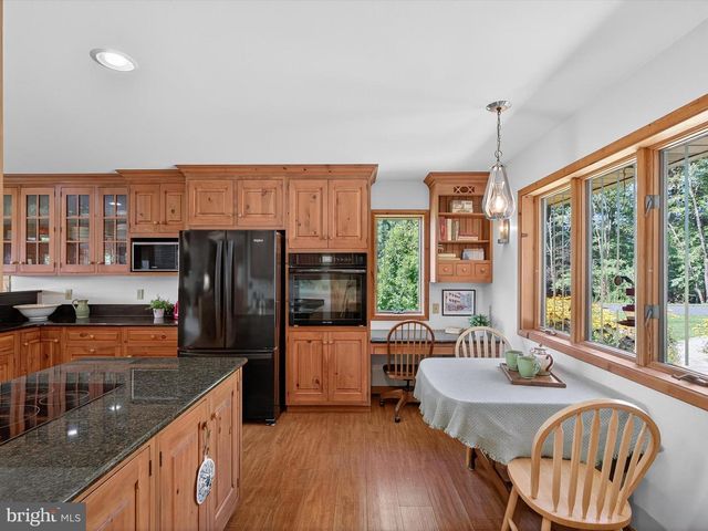 1494 MOUNTAIN RD, Orrtanna, PA 17353