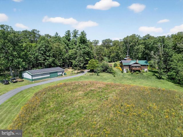 1494 MOUNTAIN RD, Orrtanna, PA 17353