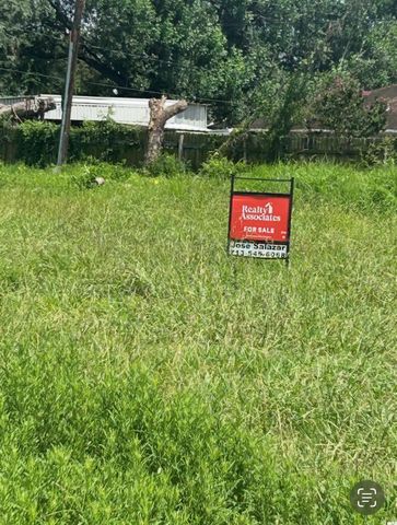 12115 Troulon Drive, Houston, TX 77072