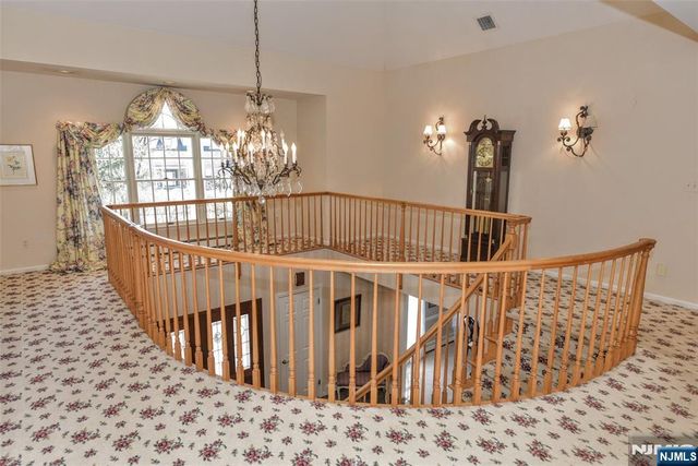 400 Scholar Court, Franklin Lakes, NJ 07417