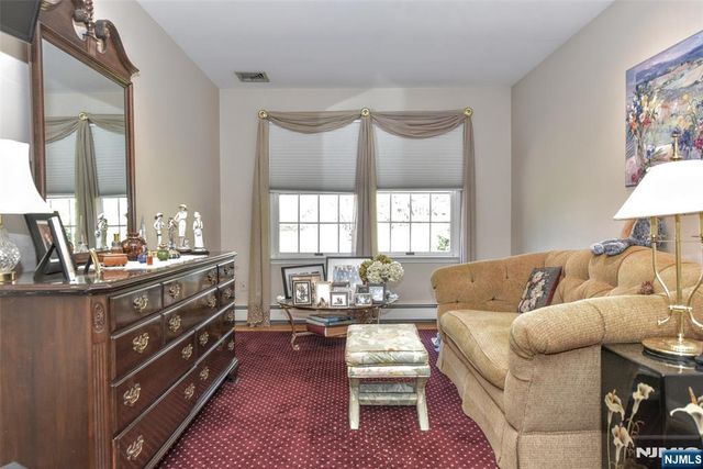 400 Scholar Court, Franklin Lakes, NJ 07417