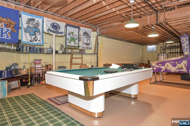 400 Scholar Court, Franklin Lakes, NJ 07417