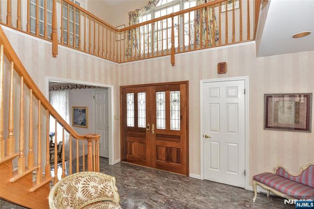 400 Scholar Court, Franklin Lakes, NJ 07417