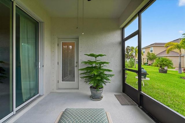 7403 SUNGOLD MEADOW COURT, Apollo Beach, FL 33572