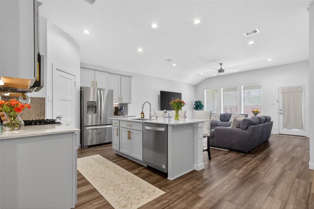 14006 Grand Teton Lane, Conroe, TX 77384