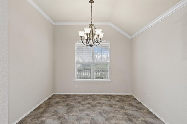 612 Ravenwood Drive, Saginaw, TX 76179