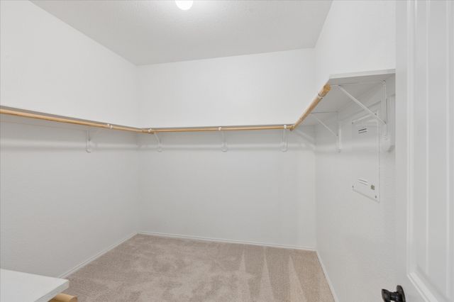 612 Ravenwood Drive, Saginaw, TX 76179