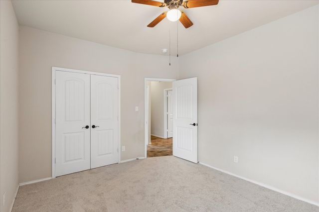 612 Ravenwood Drive, Saginaw, TX 76179