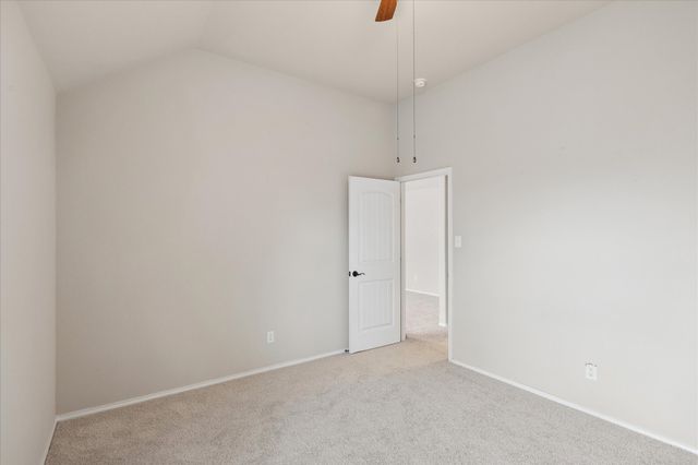 612 Ravenwood Drive, Saginaw, TX 76179