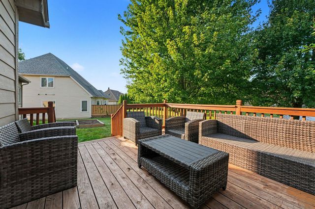 10739 Erie Drive, Crown Point, IN 46307