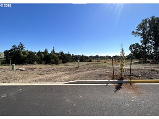 2874 Nw PINOT NOIR Dr 21, Mc Minnville, OR 97128