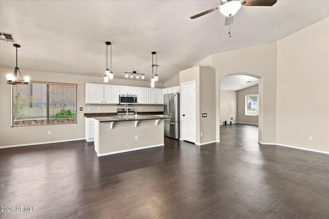 4034 W CHISUM Trail, Phoenix, AZ 85083