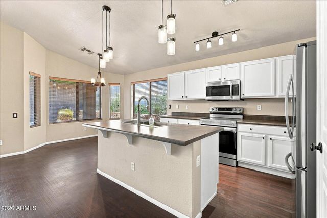 4034 W CHISUM Trail, Phoenix, AZ 85083