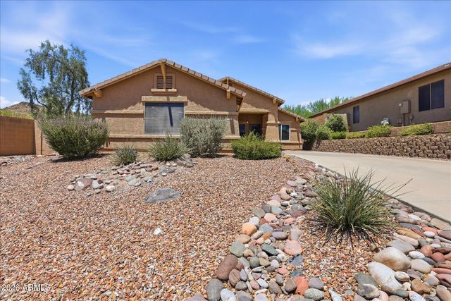 4034 W CHISUM Trail, Phoenix, AZ 85083