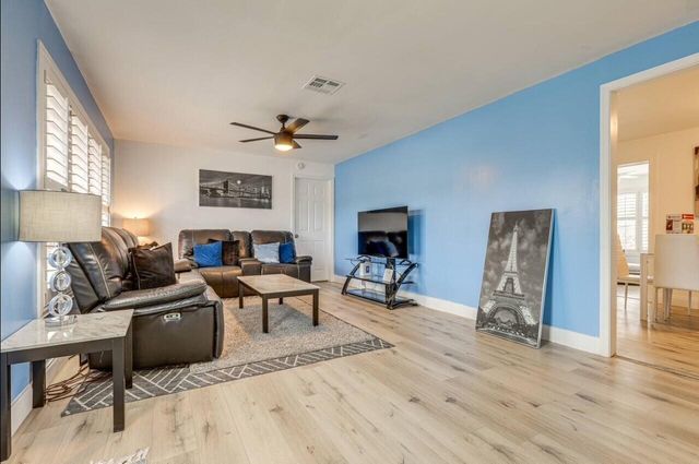 4295 Crestdale Street, Palm Beach Gardens, FL 33410