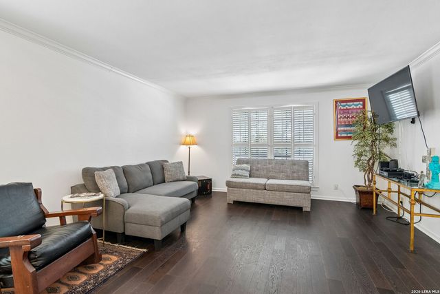 165 W Rampart Dr Apt 108, San Antonio, TX 78216