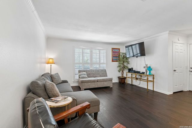 165 W Rampart Dr Apt 108, San Antonio, TX 78216