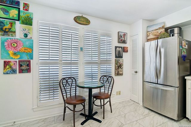 165 W Rampart Dr Apt 108, San Antonio, TX 78216