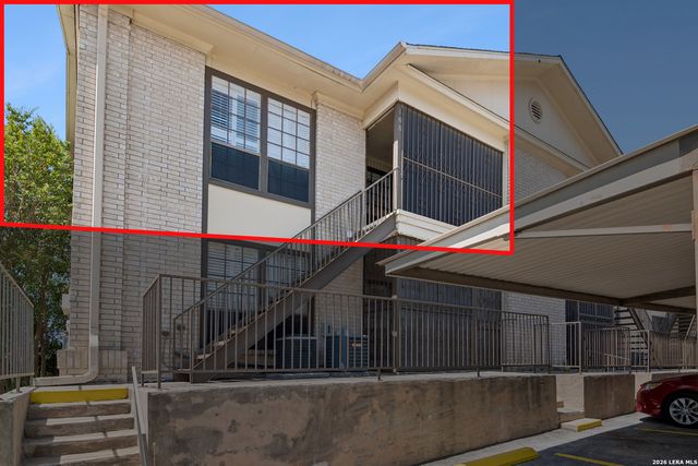 165 W Rampart Dr Apt 108, San Antonio, TX 78216