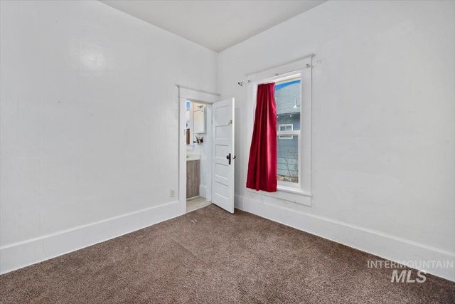 320 B Ave E, Jerome, ID 83338